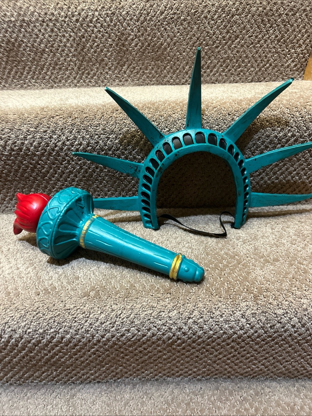 Patriotic Statue Lady Liberty Torch 12" Crown Costume Props 4th July Halloween - Picture 2 of 8